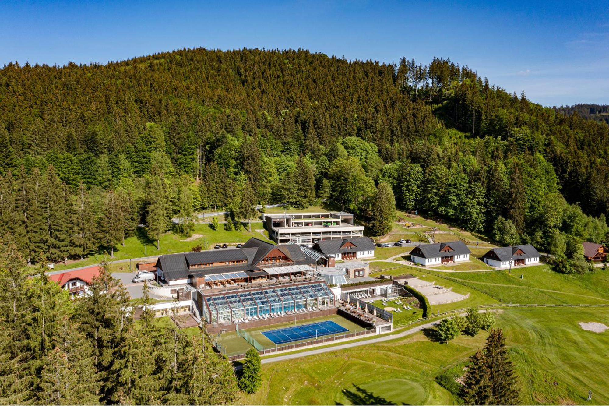 Wellness hotel Horal***+, Velké Karlovice Exterior foto